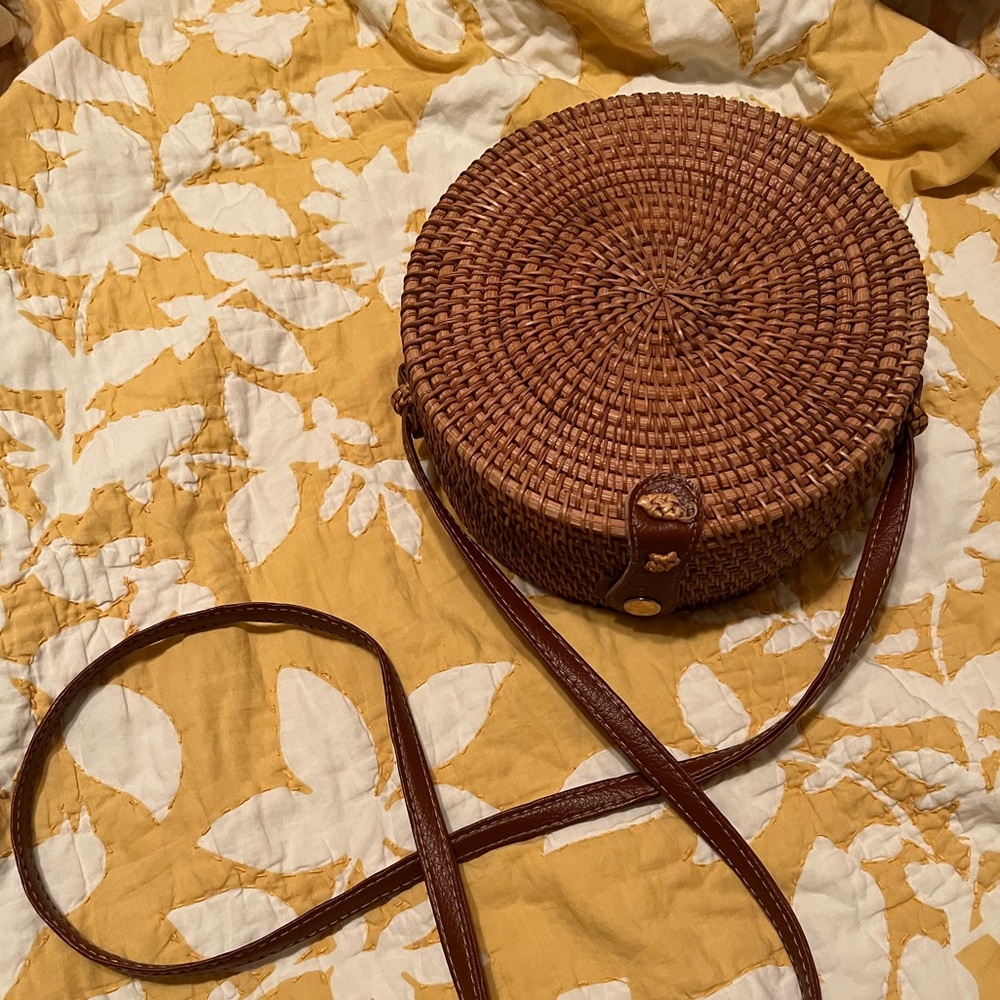 Round Rattan Crossbody Bag